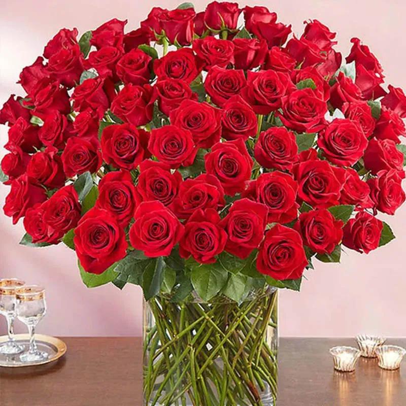 Elegant 100 Red Roses In Vase