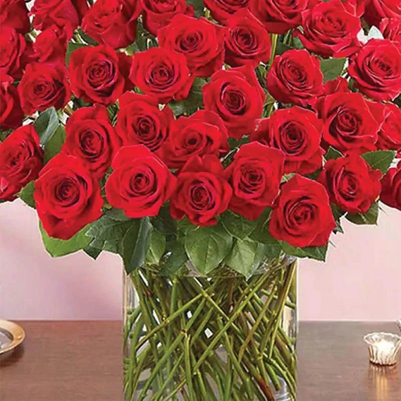 Elegant 100 Red Roses In Vase